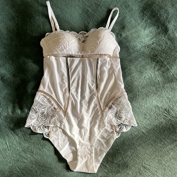 La Perla Zephyra padded bodysuit 🛑SOLD LINCOLN RD - Picture 2 of 5